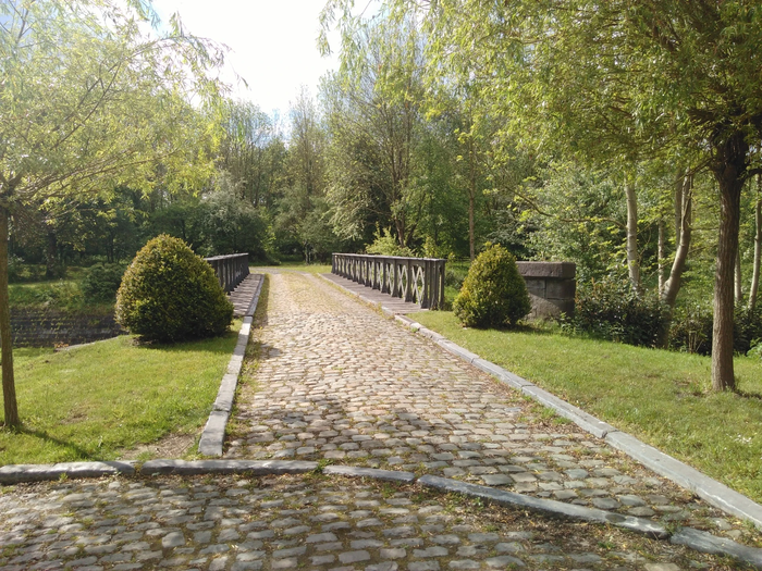 belle-allee.webp belle-allee.webp